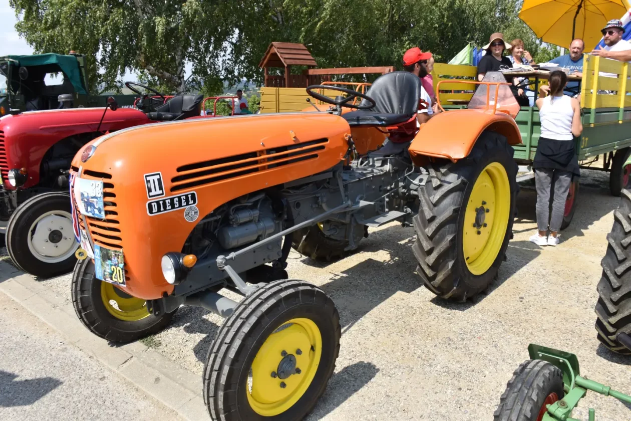 Sveti Urban Rally traktori 2025 (41)