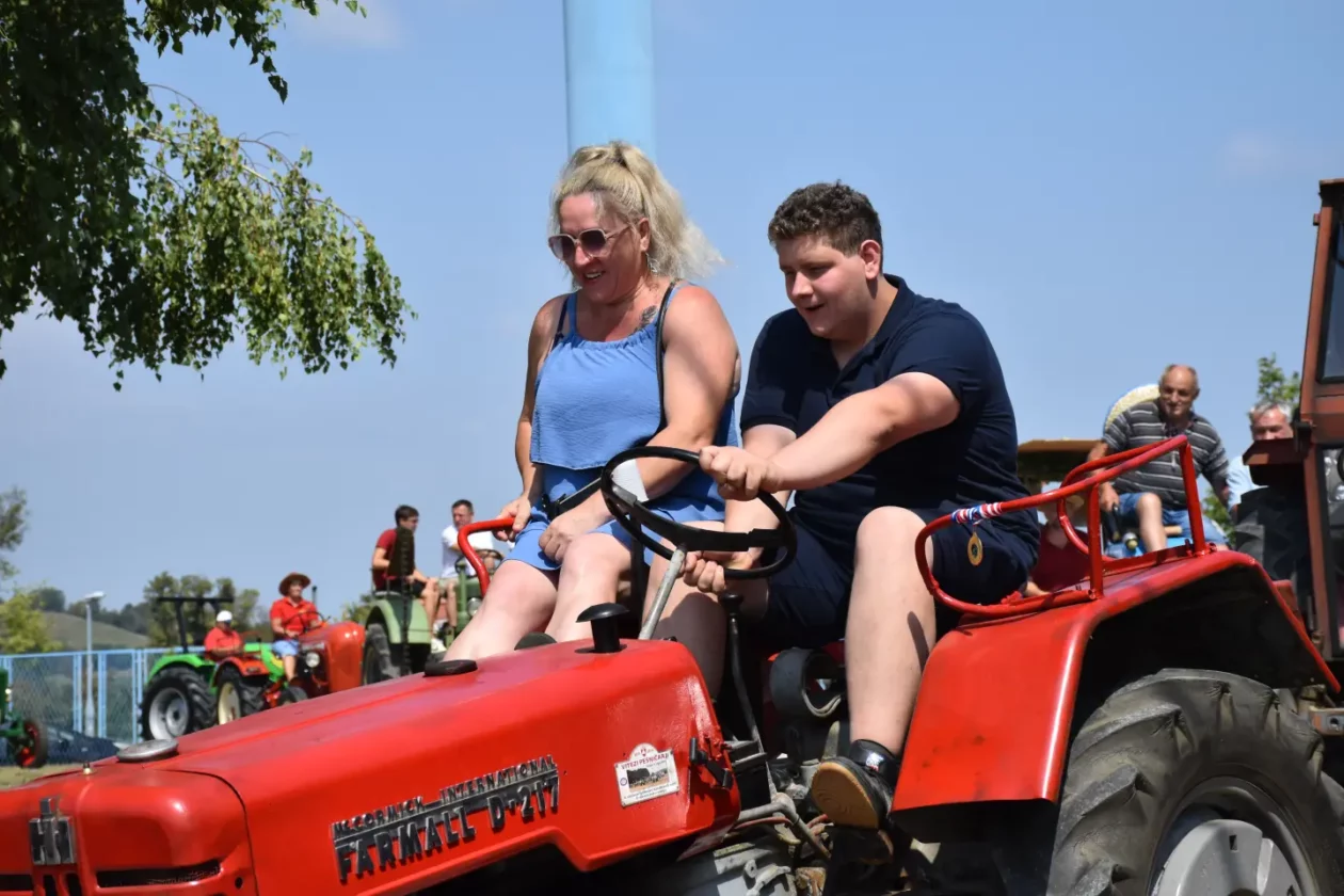 Sveti Urban Rally traktori 2025 (87)