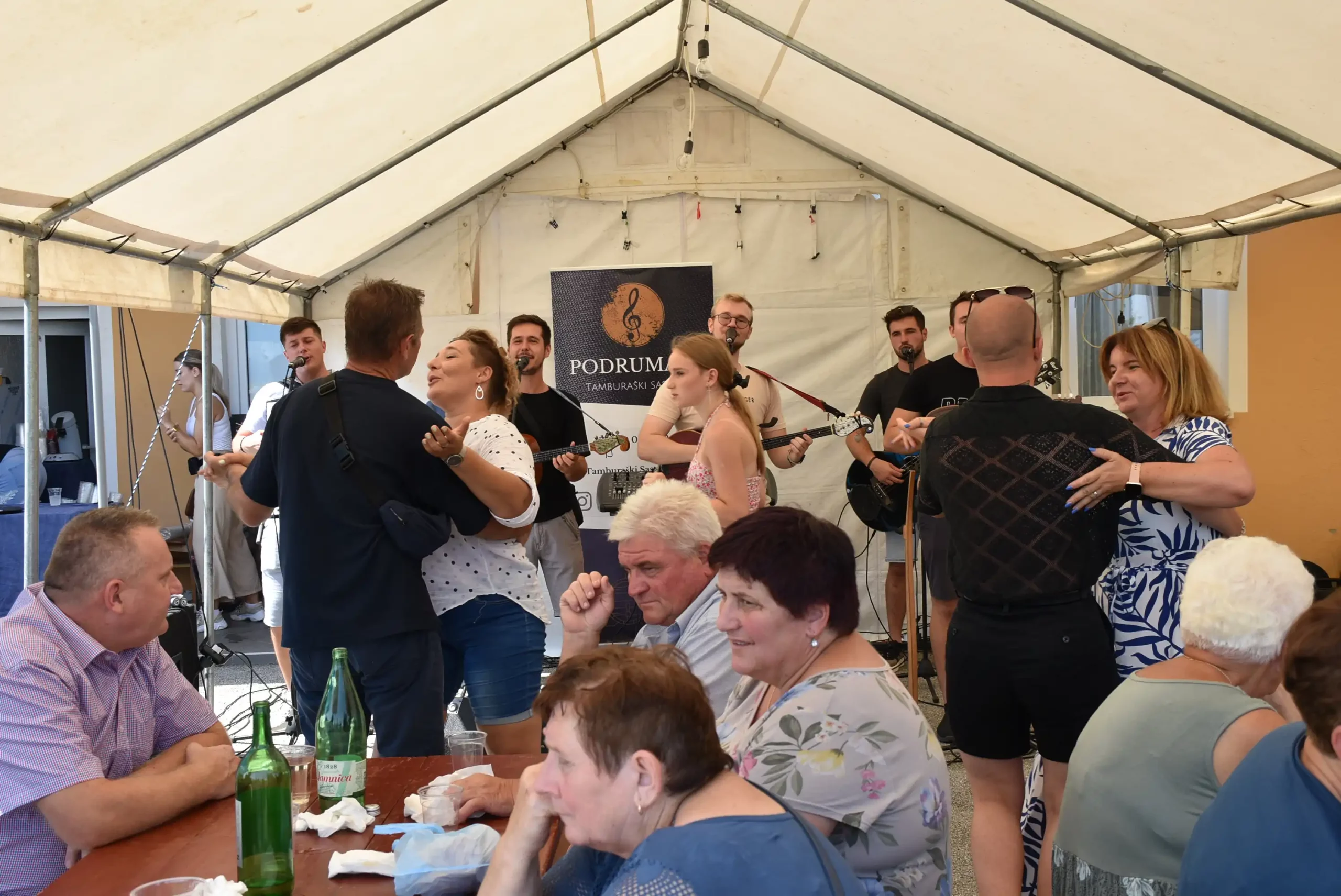 Sveti Urban – povorka starih traktora 2024 Dani turizma (15)