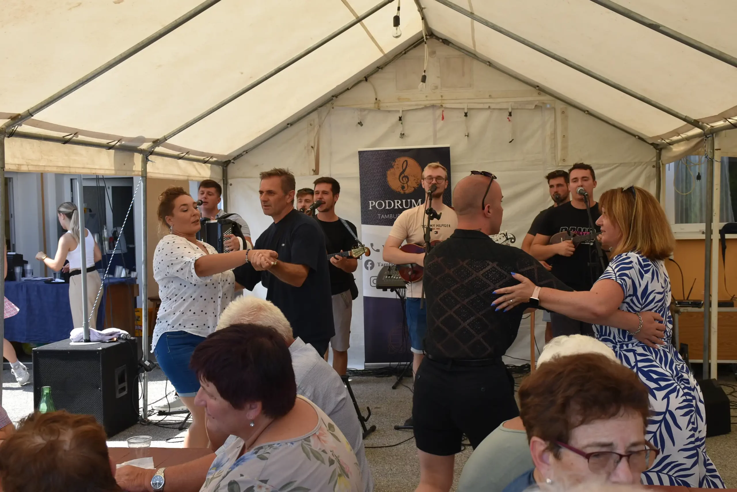 Sveti Urban – povorka starih traktora 2024 Dani turizma (17)