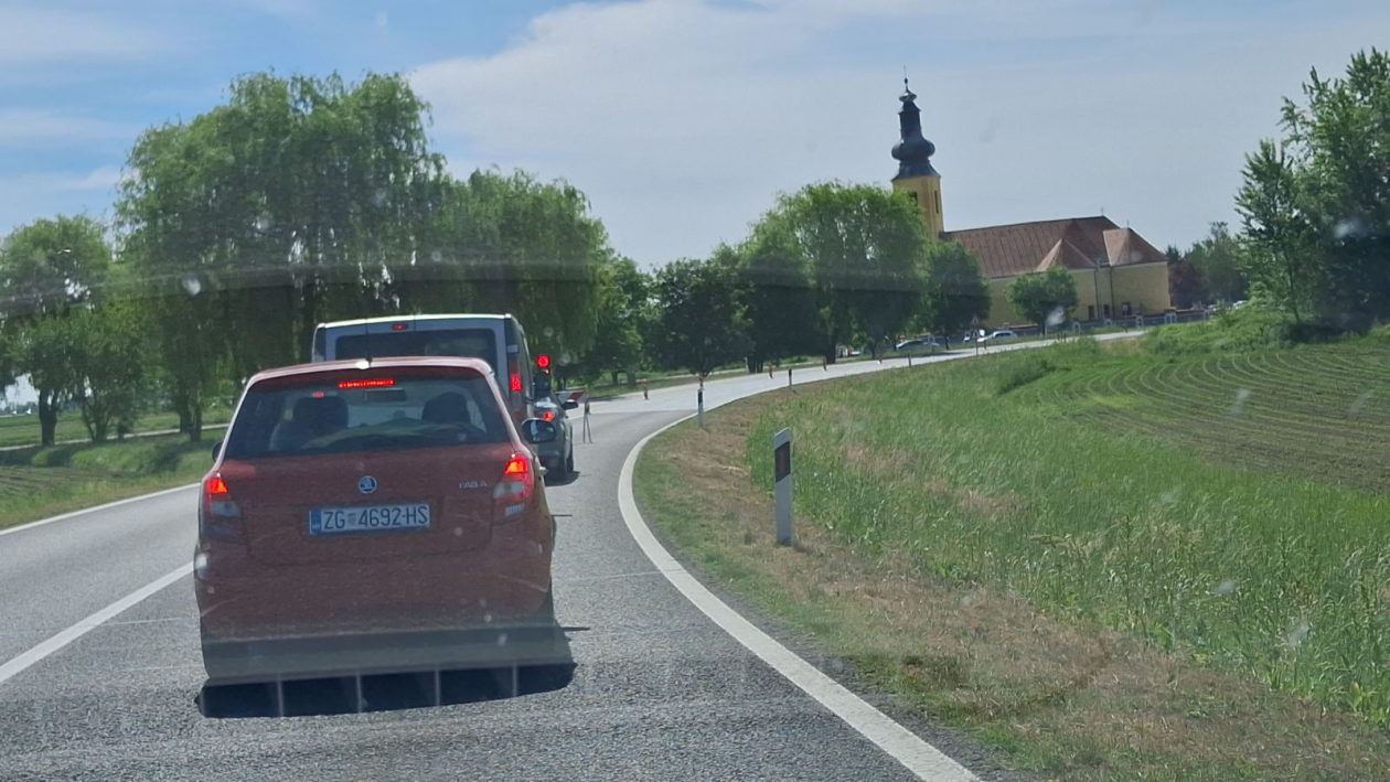 Sveti križ promet zastoj (2)