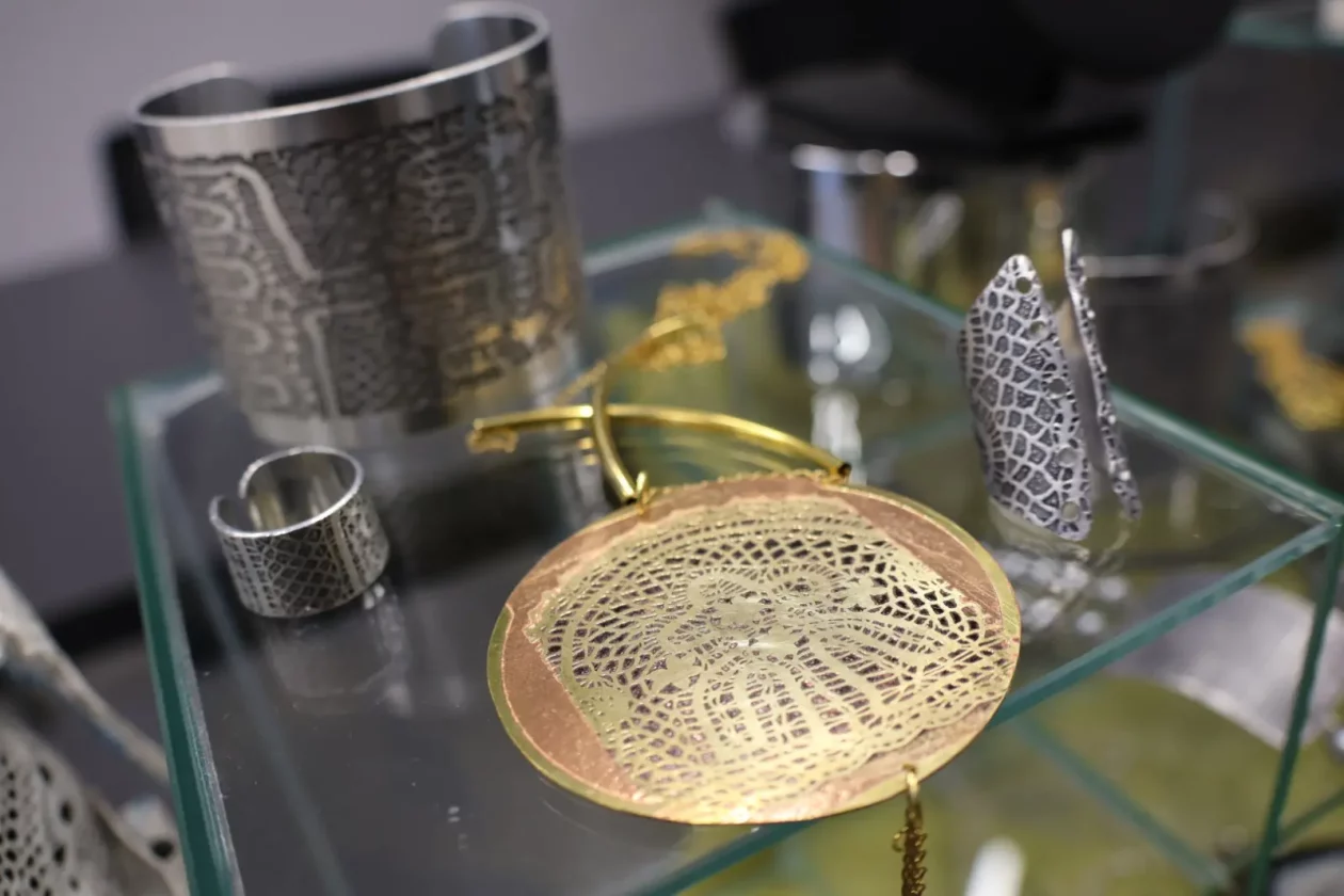 Svetomarska čipka predstavljanje Sveta Marija nakit (25) Svetomarska čipka predstavljanje Sveta Marija nakit (25)