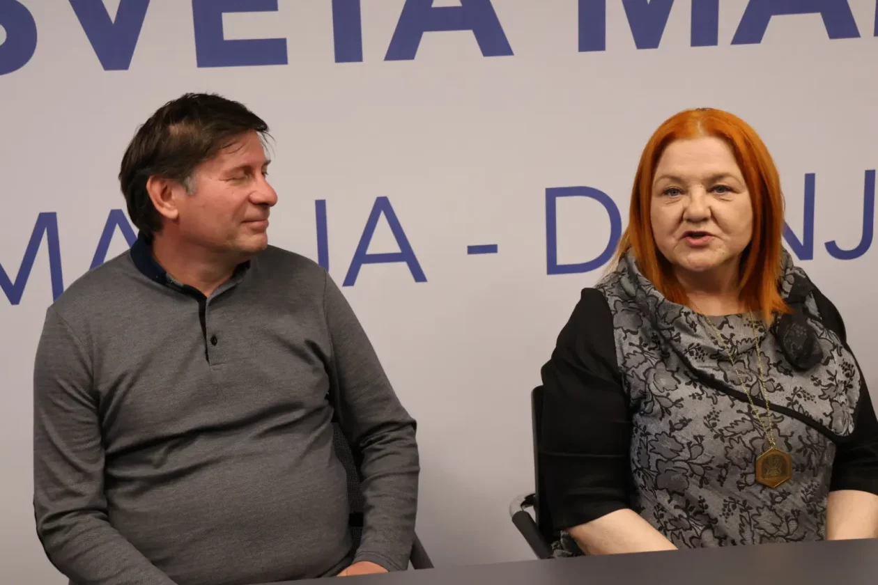 Svetomarska čipka predstavljanje Sveta Marija nakit (27)