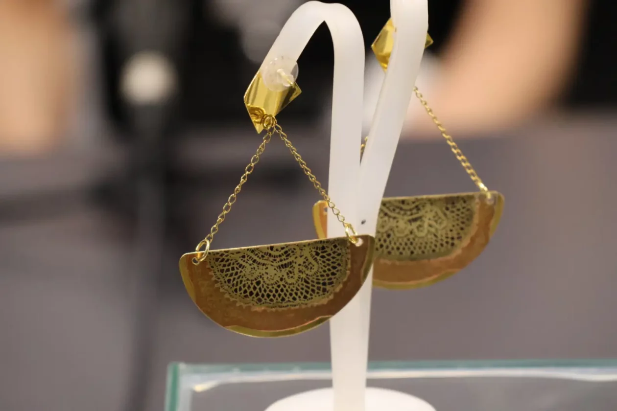 Svetomarska čipka predstavljanje Sveta Marija nakit (42) Svetomarska čipka predstavljanje Sveta Marija nakit (42)