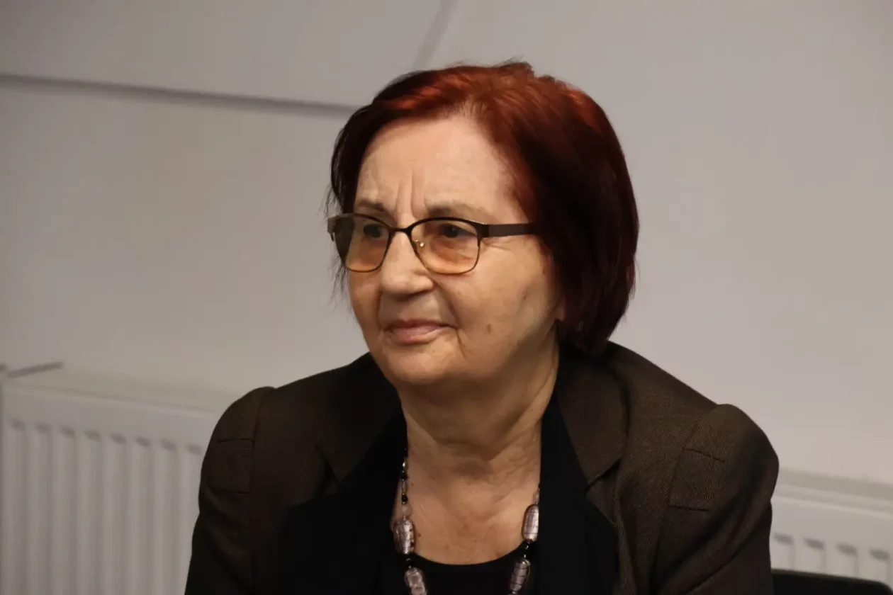 Svetomarska čipka predstavljanje Sveta Marija nakit (51)