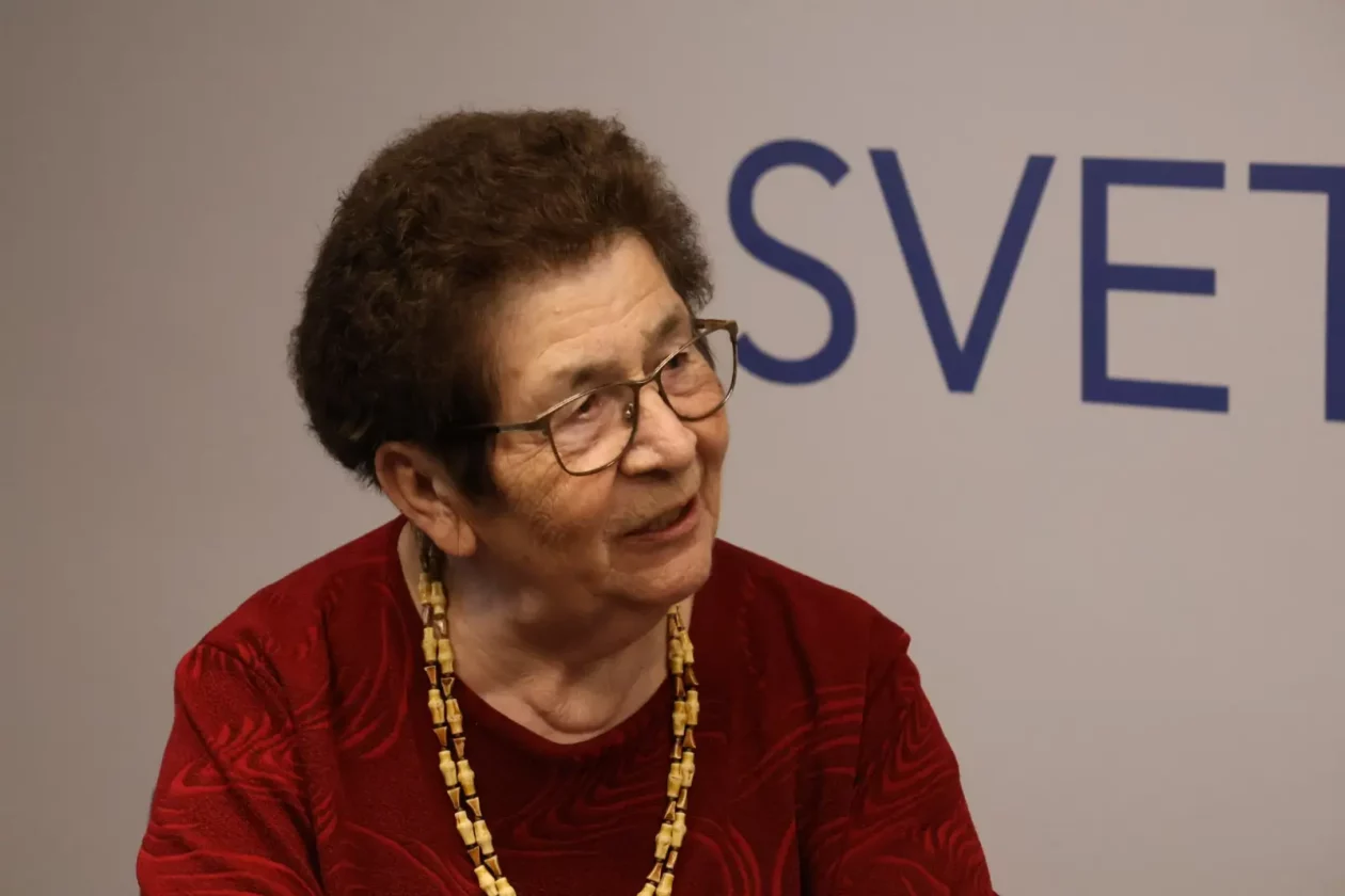 Svetomarska čipka predstavljanje Sveta Marija nakit (53) Svetomarska čipka predstavljanje Sveta Marija nakit (53)