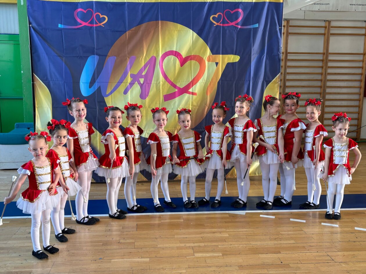 Svetomartinske-Mazoretkinje-Crikvenica-2025-16 Svetomartinske-Mazoretkinje-Crikvenica-2025-16