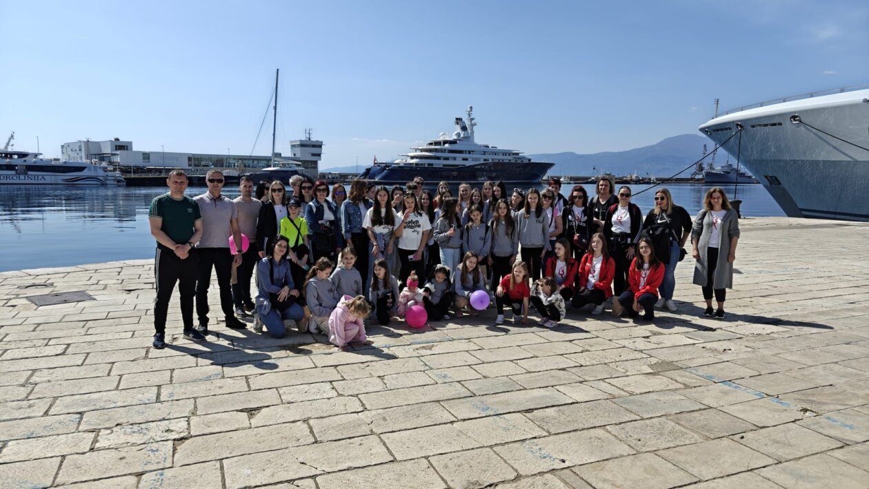 Svetomartinske-Mazoretkinje-Crikvenica-2025-21 Svetomartinske-Mazoretkinje-Crikvenica-2025-21