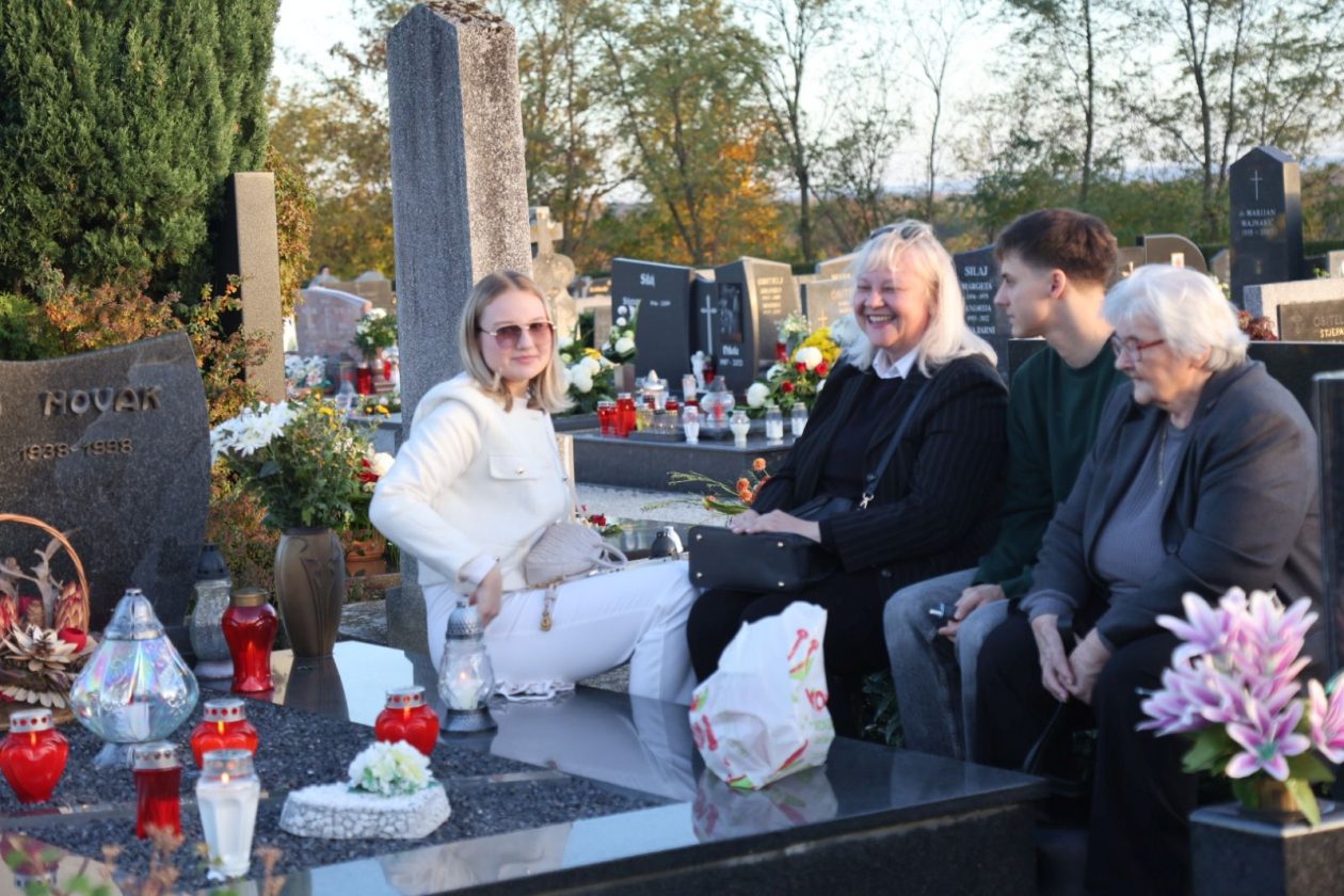 Svi Sveti Mihovljan groblje 21