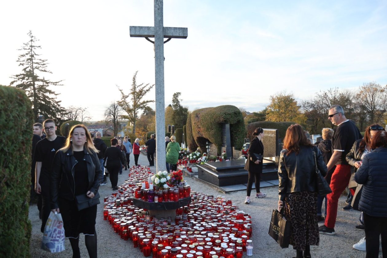 Svi Sveti Mihovljan groblje 22