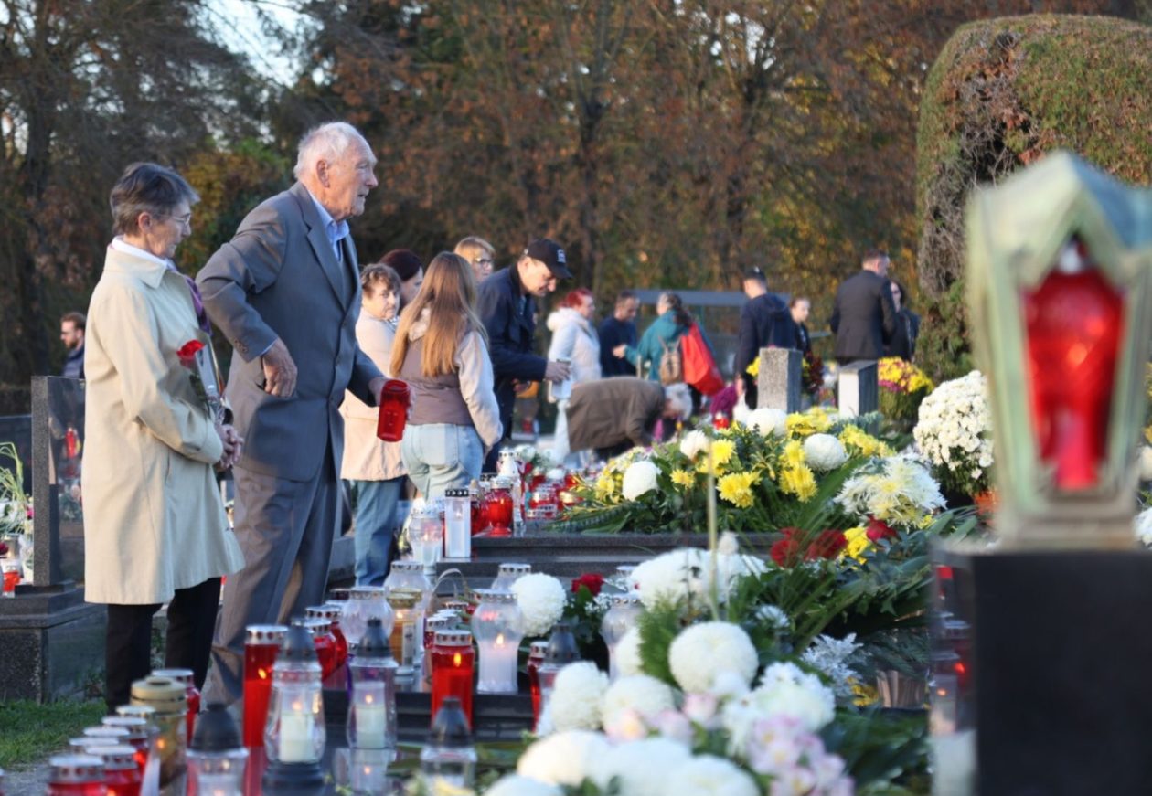 Svi Sveti Mihovljan groblje 25