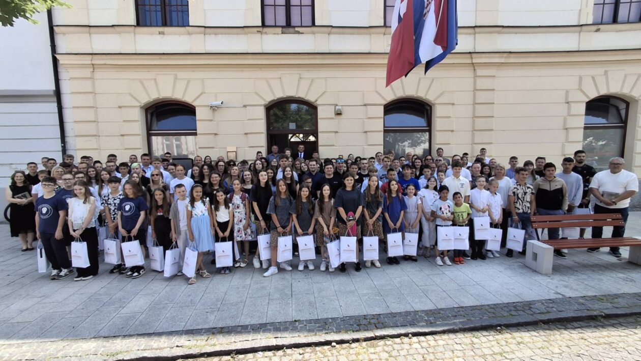 Svi zajedno, priznanja učenici