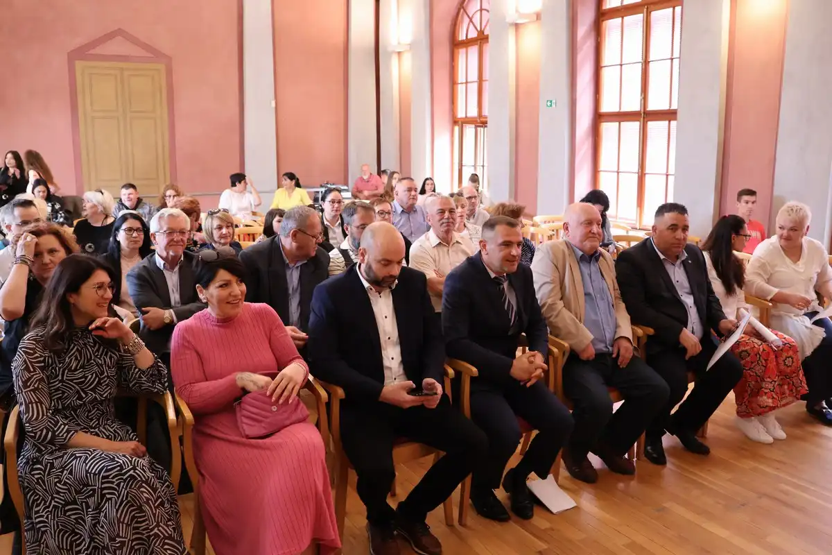 Svjetski dan kulturne raznolikosti (26) Svjetski dan kulturne raznolikosti (26)