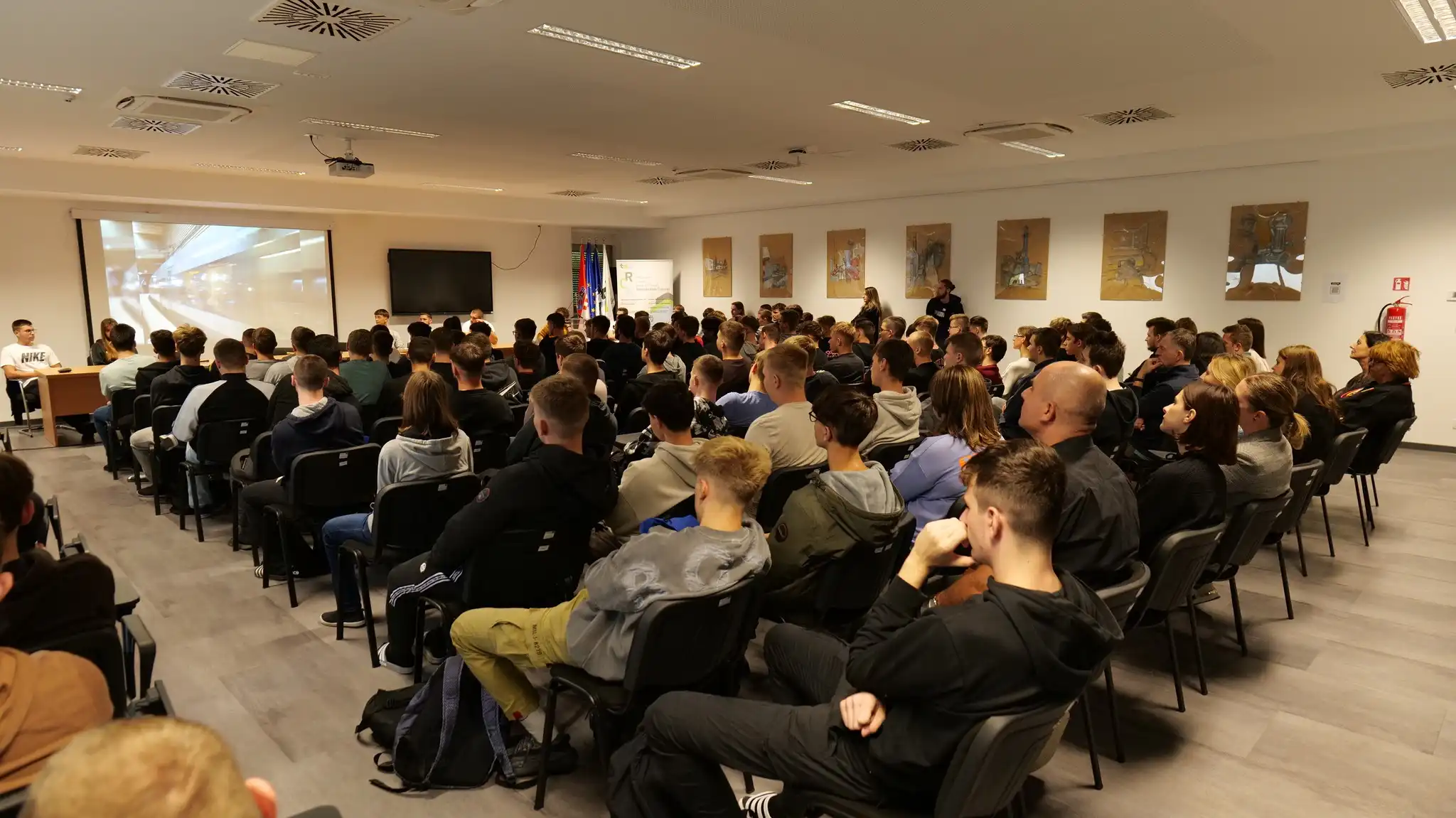 TEHNIČKA ŠKOLA ČAKOVEC Učenici otkrili nove obzore iz mobilnosti u Njemačkoj i Portugalu (6)