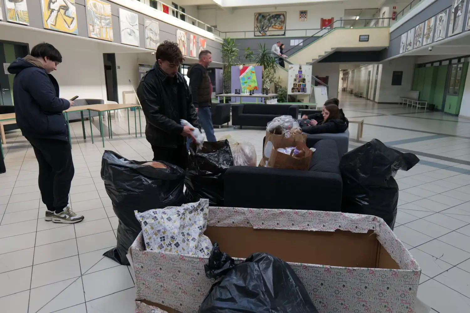 TEHNIČKA ŠKOLA ČK Učenici 4. GM razreda pretvorili adventski zadatak u humanitarnu akciju (1)