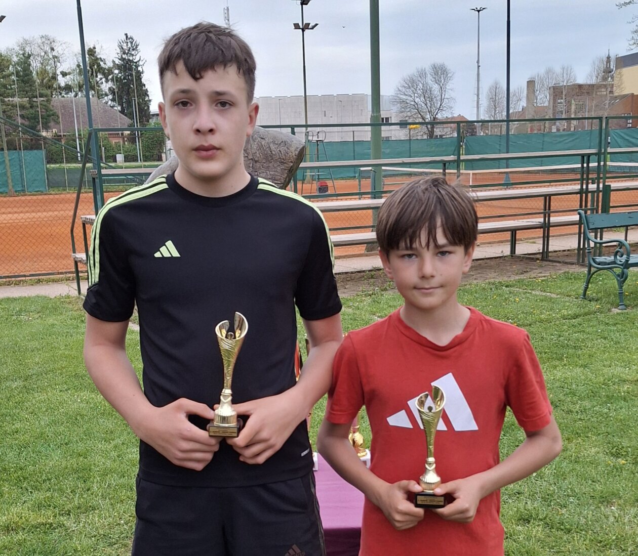 TENIS Punčec otvorio sezonu Luis Jurčić i Laura Hrle ponijeli naslove (2) TENIS Punčec otvorio sezonu Luis Jurčić i Laura Hrle ponijeli naslove (5)