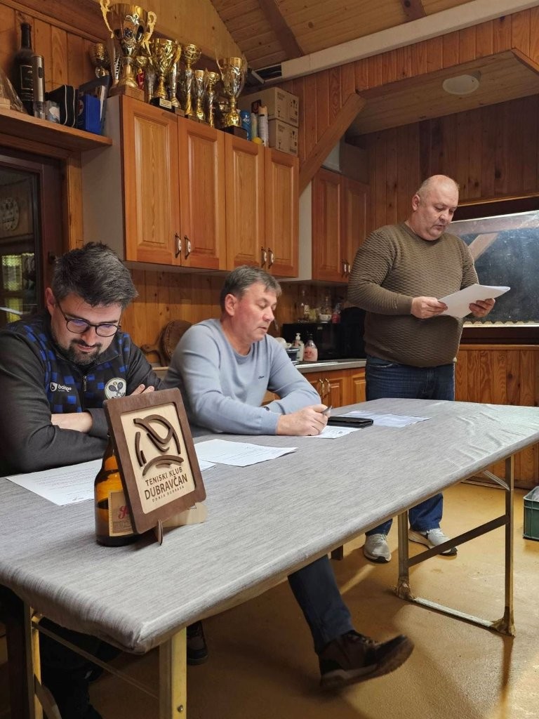 TENISKI KLUB DUBRAVČAN Održana godišnja skupština (7)