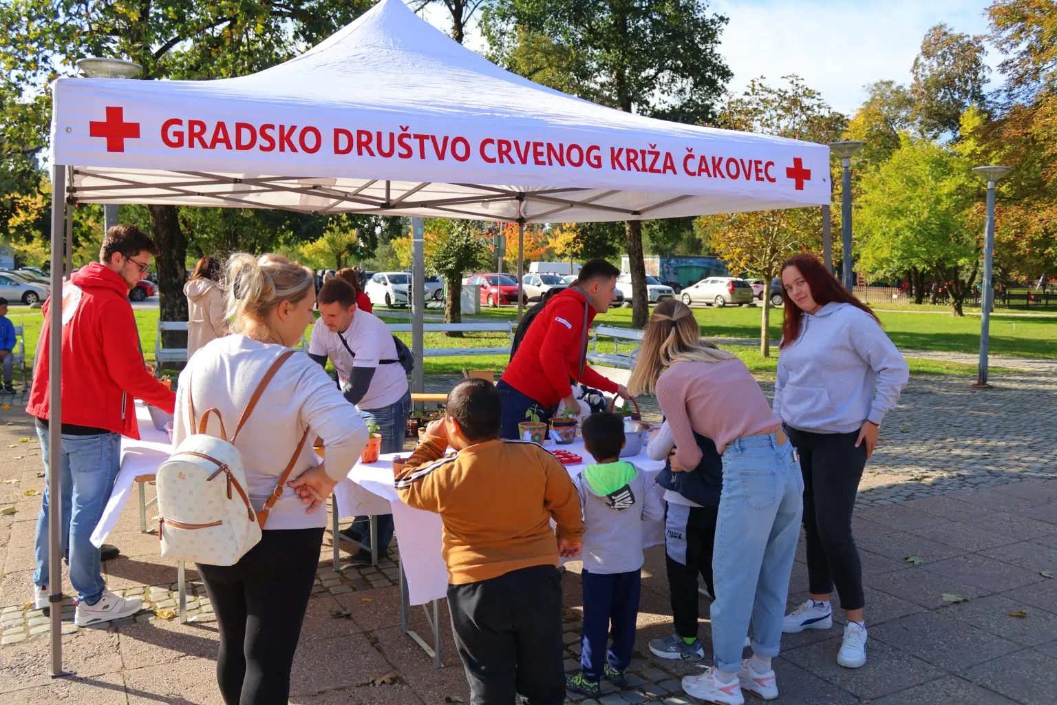 TRG REPUBLIKE Čakovec obilježio Svjetski dan mentalnog zdravlja i beskućnika Podrška najranjivijima kroz edukaciju i solidarnost (10) TRG REPUBLIKE Čakovec obilježio Svjetski dan mentalnog zdravlja i beskućnika Podrška najranjivijima kroz edukaciju i solidarnost (10)