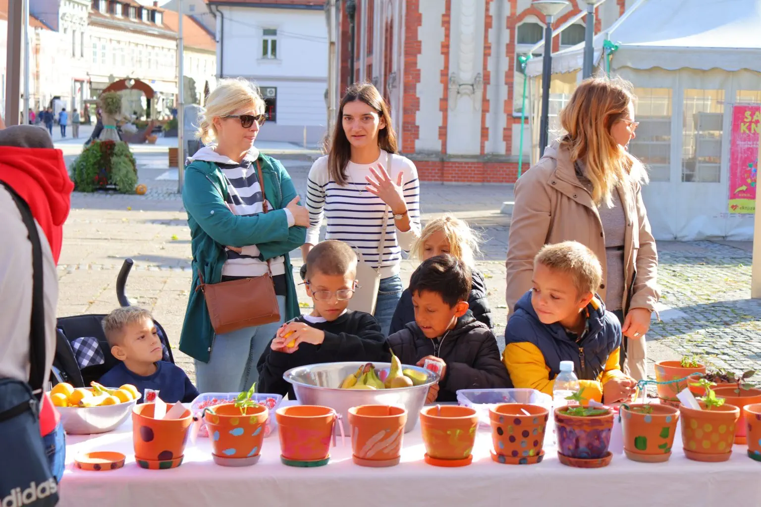 TRG REPUBLIKE Čakovec obilježio Svjetski dan mentalnog zdravlja i beskućnika Podrška najranjivijima kroz edukaciju i solidarnost (3) TRG REPUBLIKE Čakovec obilježio Svjetski dan mentalnog zdravlja i beskućnika Podrška najranjivijima kroz edukaciju i solidarnost (3)