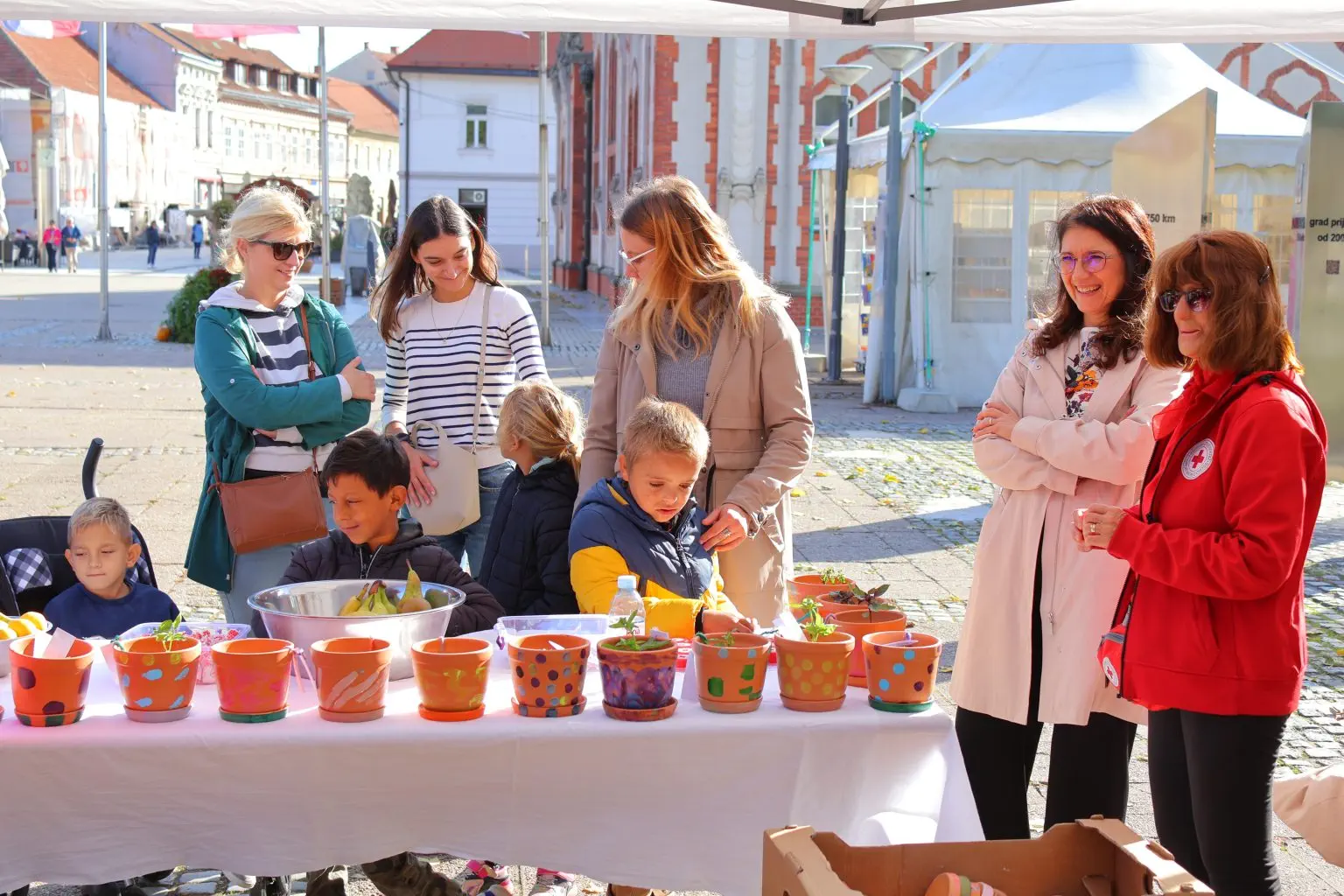 TRG REPUBLIKE Čakovec obilježio Svjetski dan mentalnog zdravlja i beskućnika Podrška najranjivijima kroz edukaciju i solidarnost (4) TRG REPUBLIKE Čakovec obilježio Svjetski dan mentalnog zdravlja i beskućnika Podrška najranjivijima kroz edukaciju i solidarnost (4)