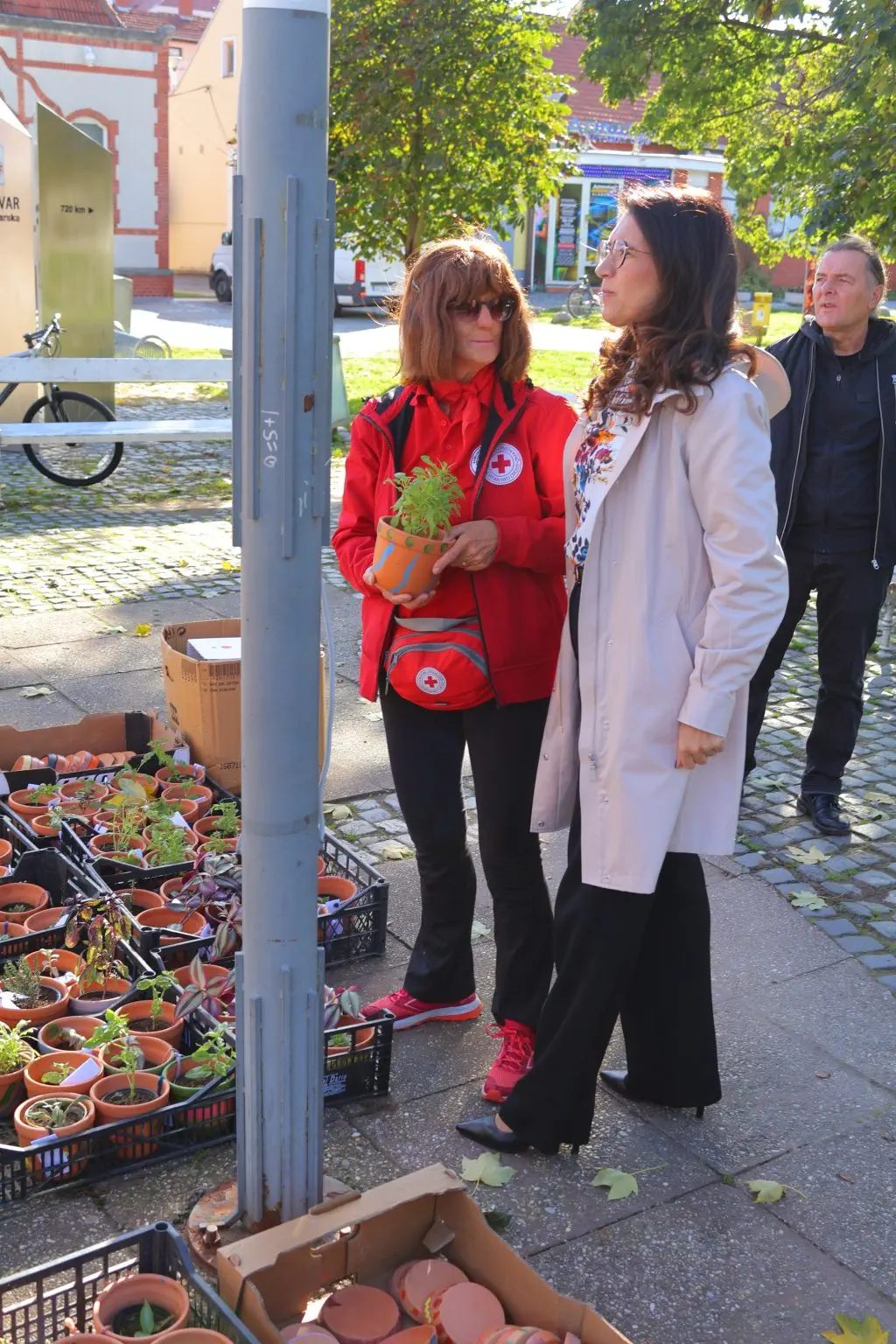 TRG REPUBLIKE Čakovec obilježio Svjetski dan mentalnog zdravlja i beskućnika Podrška najranjivijima kroz edukaciju i solidarnost (5) TRG REPUBLIKE Čakovec obilježio Svjetski dan mentalnog zdravlja i beskućnika Podrška najranjivijima kroz edukaciju i solidarnost (5)