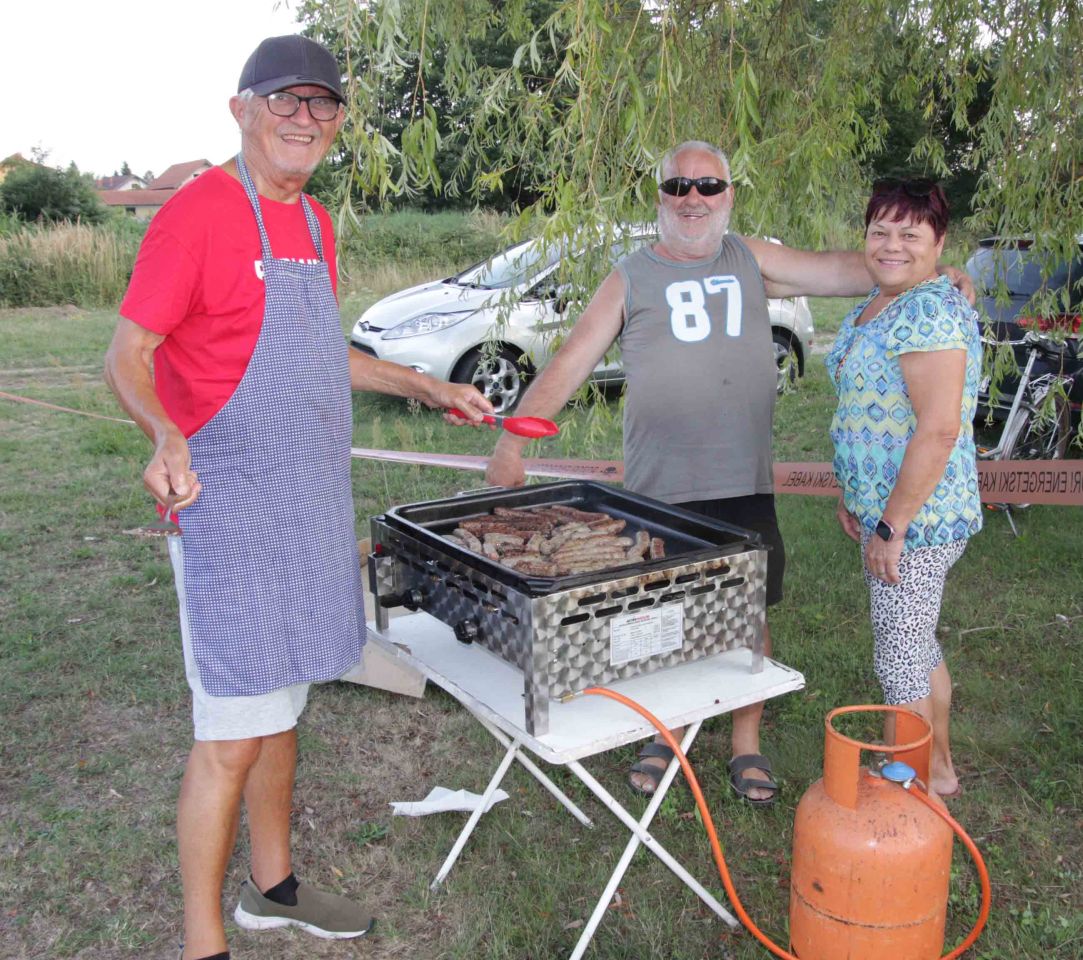 TURČIŠĆE IGRALO I SLAVILO Trate pobjednici obnovljenog turnira ulica (16) TURČIŠĆE IGRALO I SLAVILO Trate pobjednici obnovljenog turnira ulica (16)