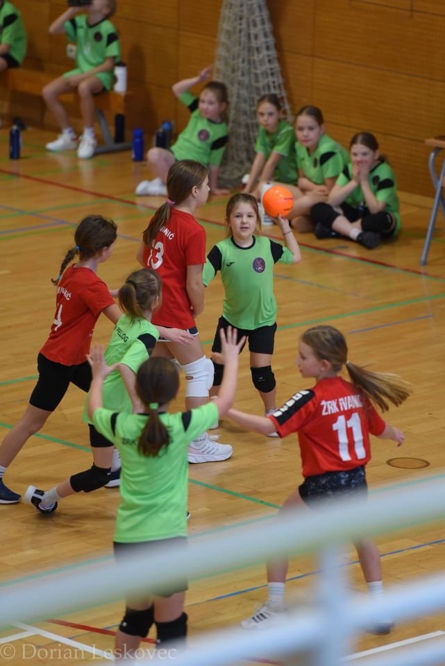 TURNIR U MINI RUKOMETU Međimurje 2026 okupio oko 200 djece i osam klubova iz pet županija (13)