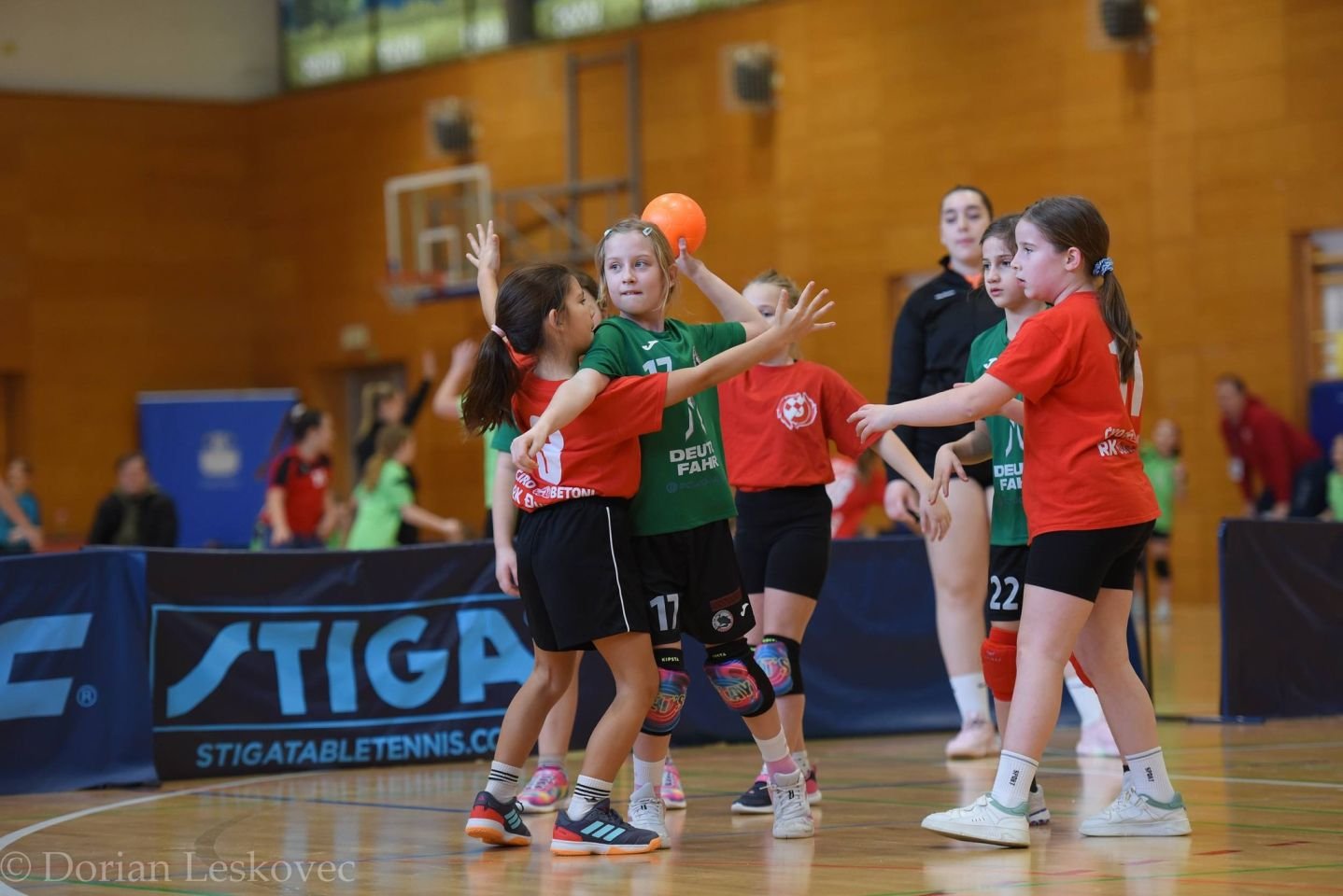 TURNIR U MINI RUKOMETU Međimurje 2026 okupio oko 200 djece i osam klubova iz pet županija (14)