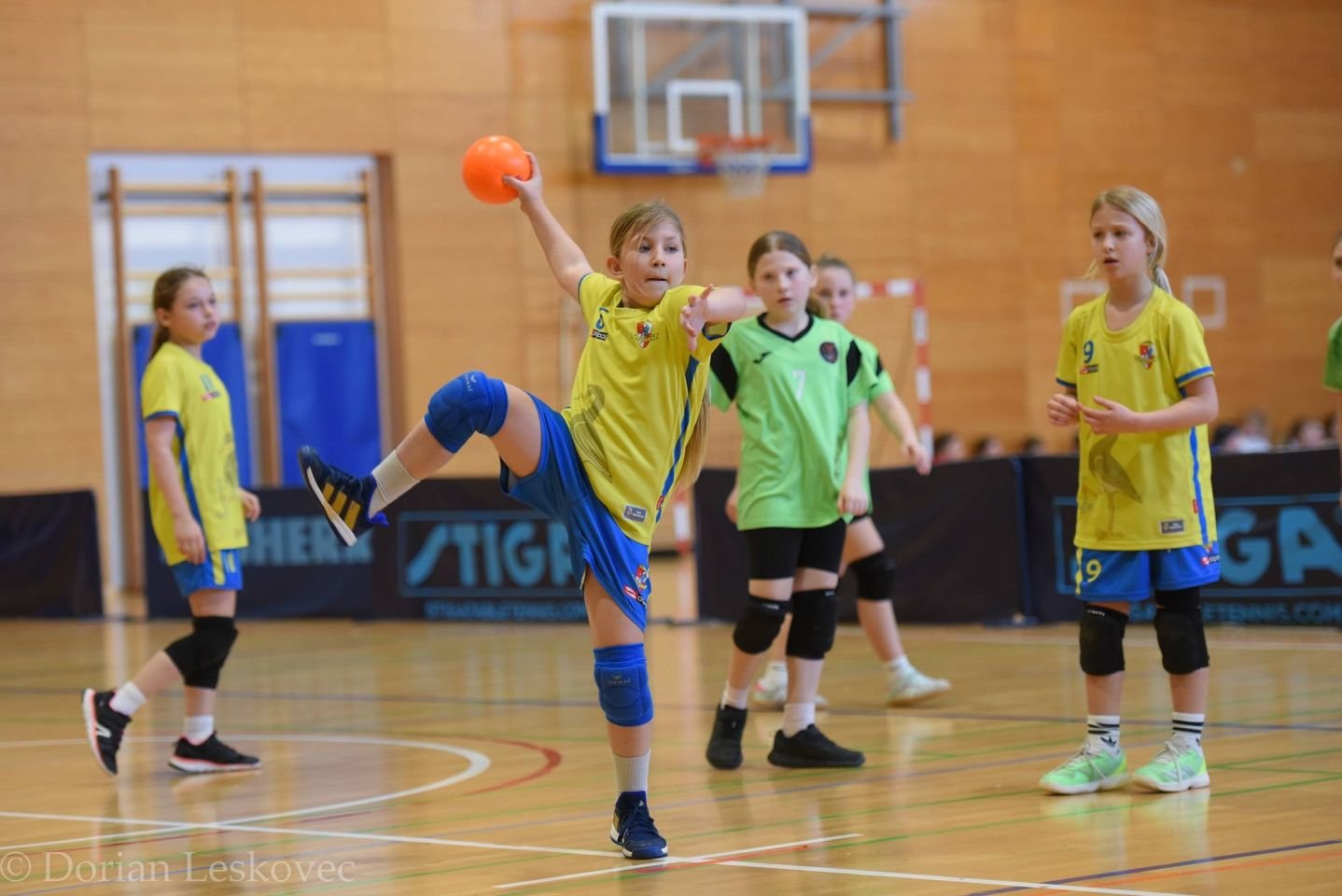 TURNIR U MINI RUKOMETU Međimurje 2026 okupio oko 200 djece i osam klubova iz pet županija (16)