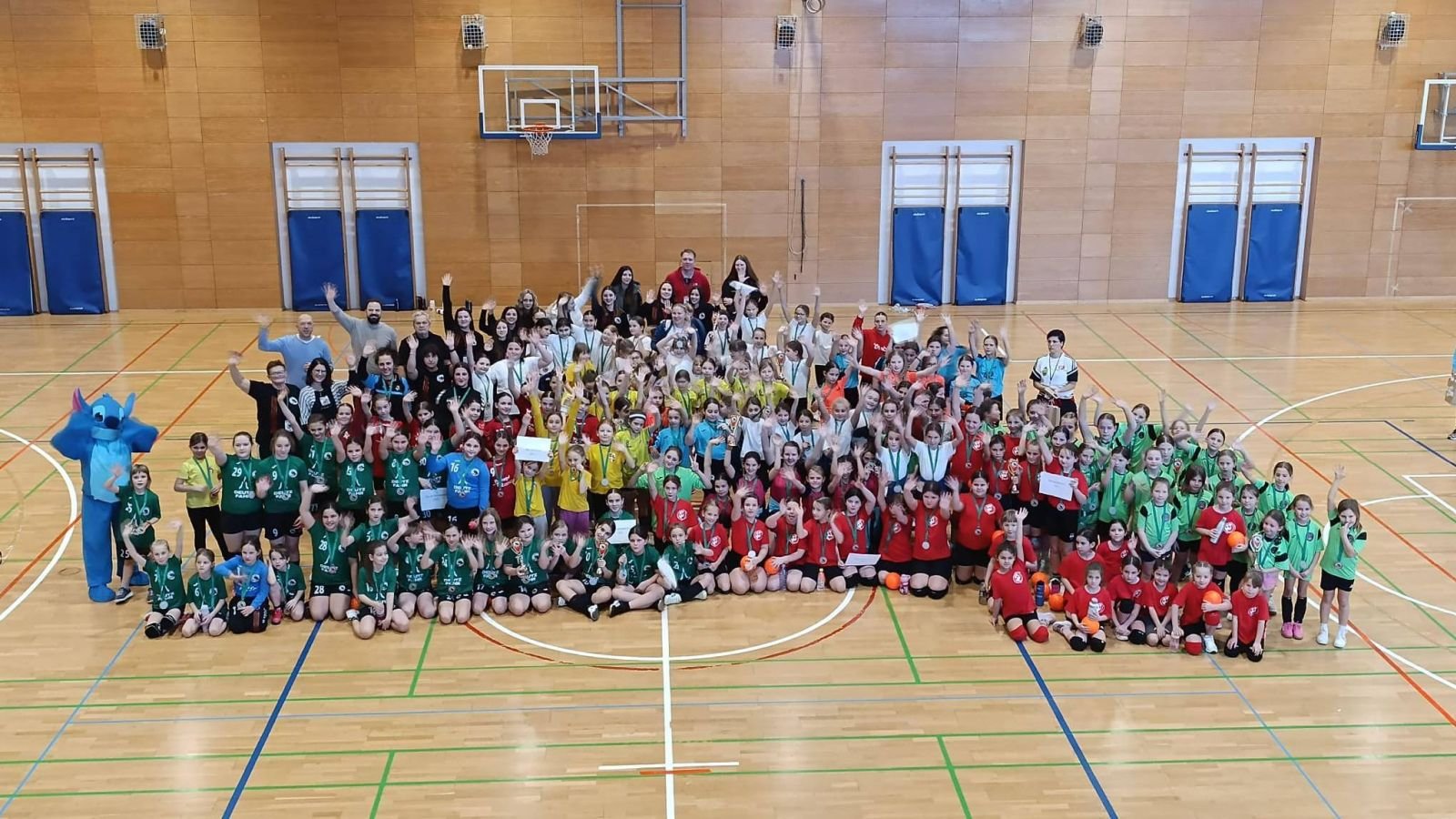 TURNIR U MINI RUKOMETU Međimurje 2026 okupio oko 200 djece i osam klubova iz pet županija (7)