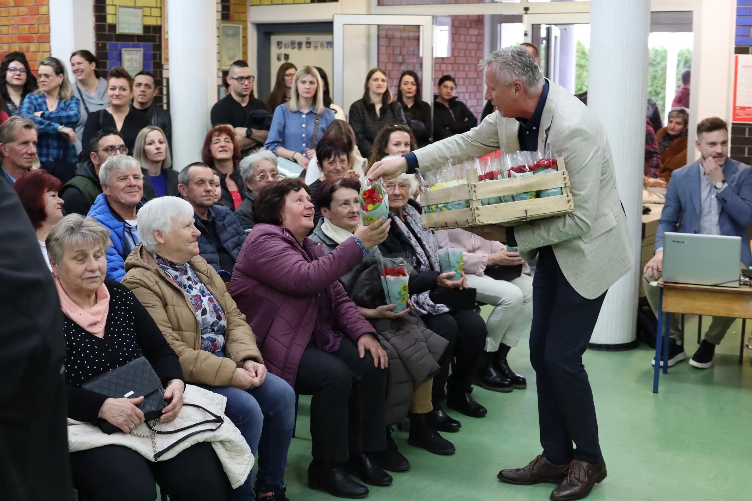 TZ Sveti Martin priredba dan žena (24)