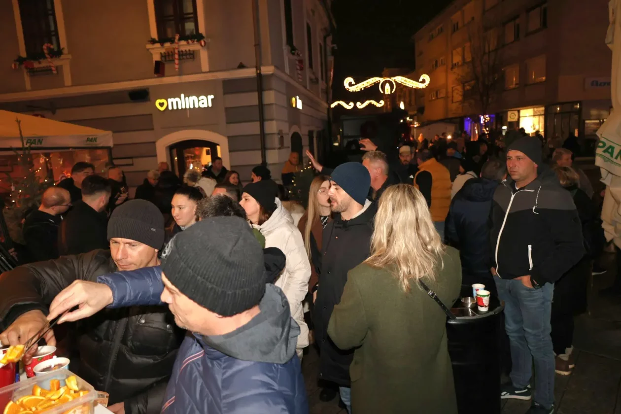 Tamburaški sastav Prim Čakovec advent (11)