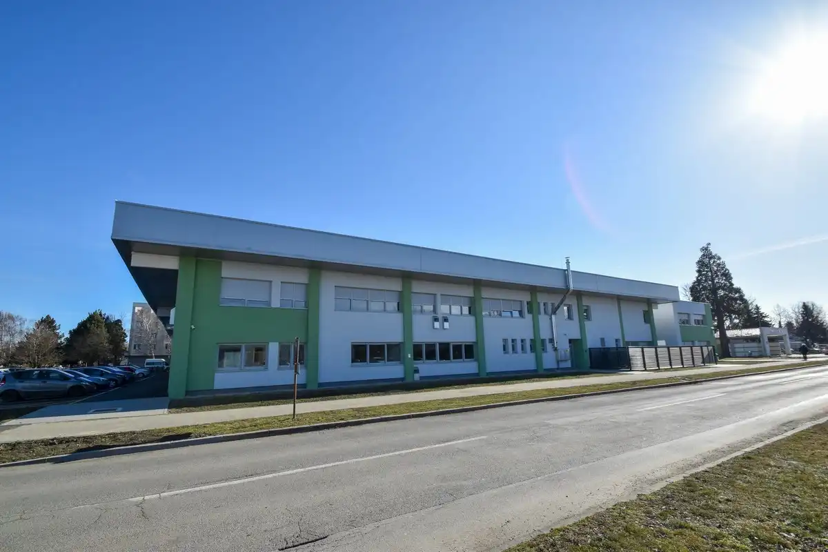 Tehnička škola Čakovec zgrada (1) Tehnička škola Čakovec zgrada (1)