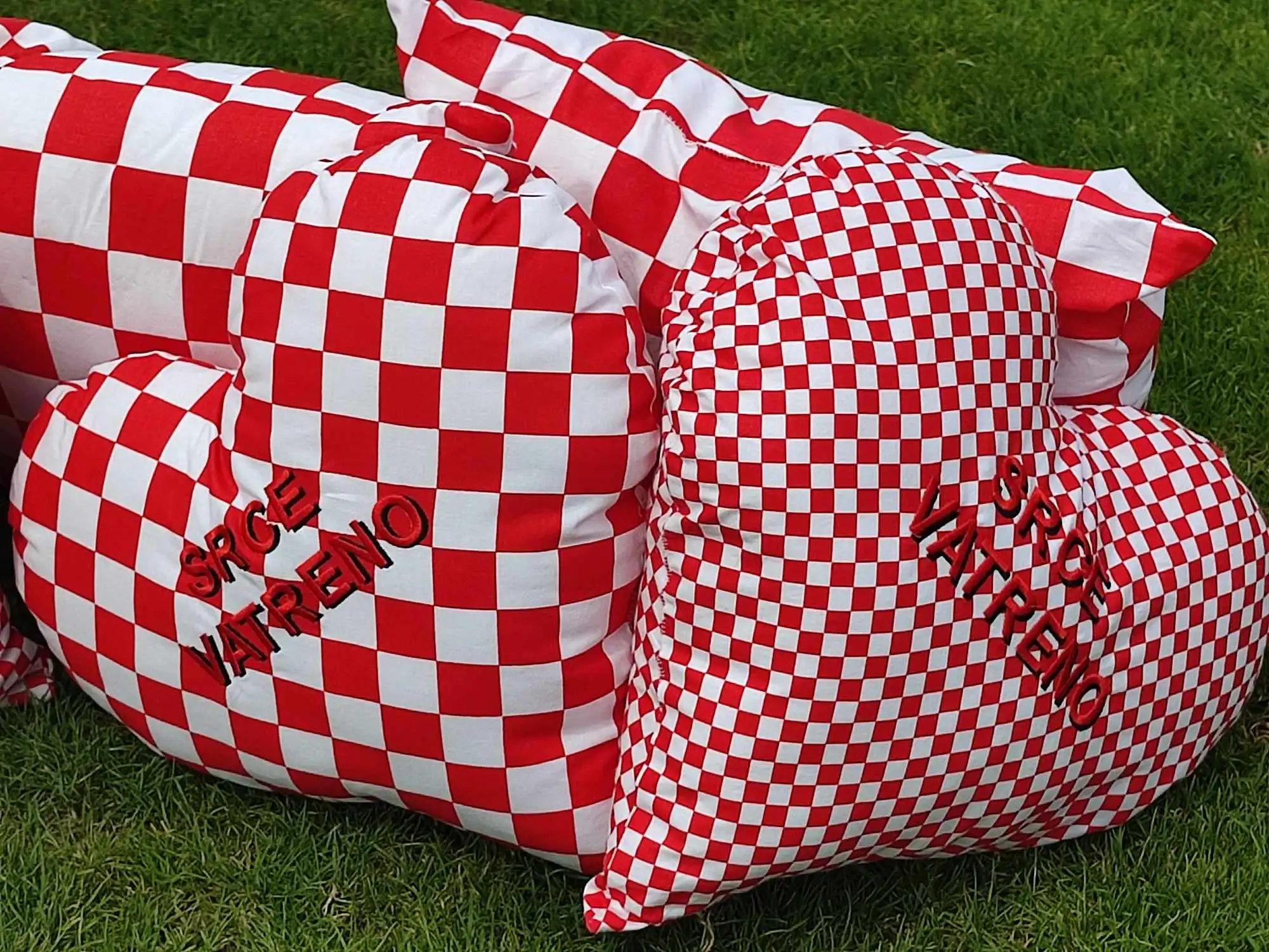 Tena Murk (5) Tena Murk (5)