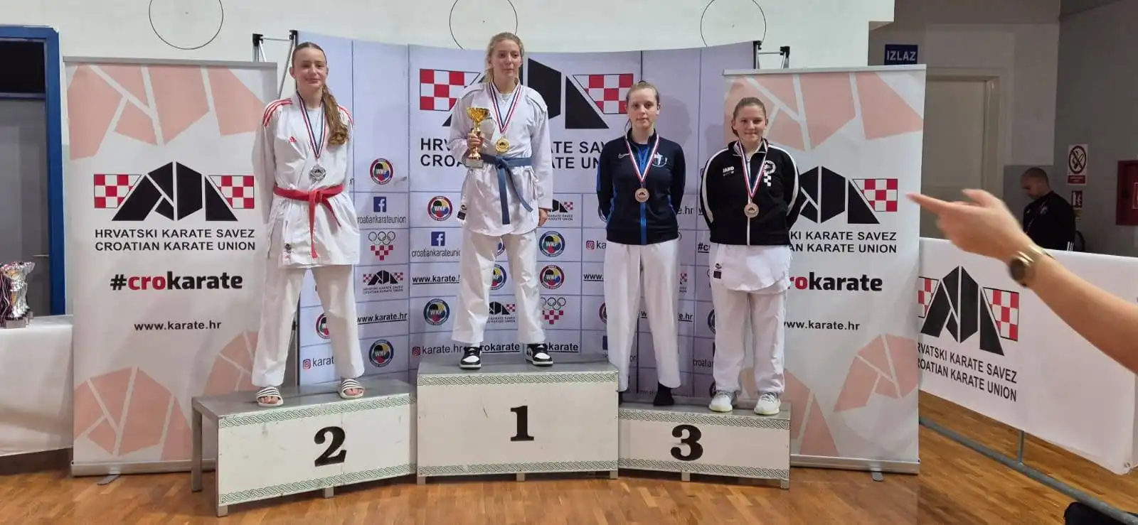 Tena Vurušić 3. mjesto (lijevo) Tena Vurušić 3. mjesto (lijevo)