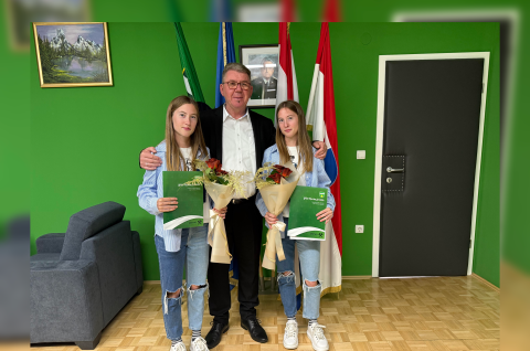 Tena i Lea Marodi 22