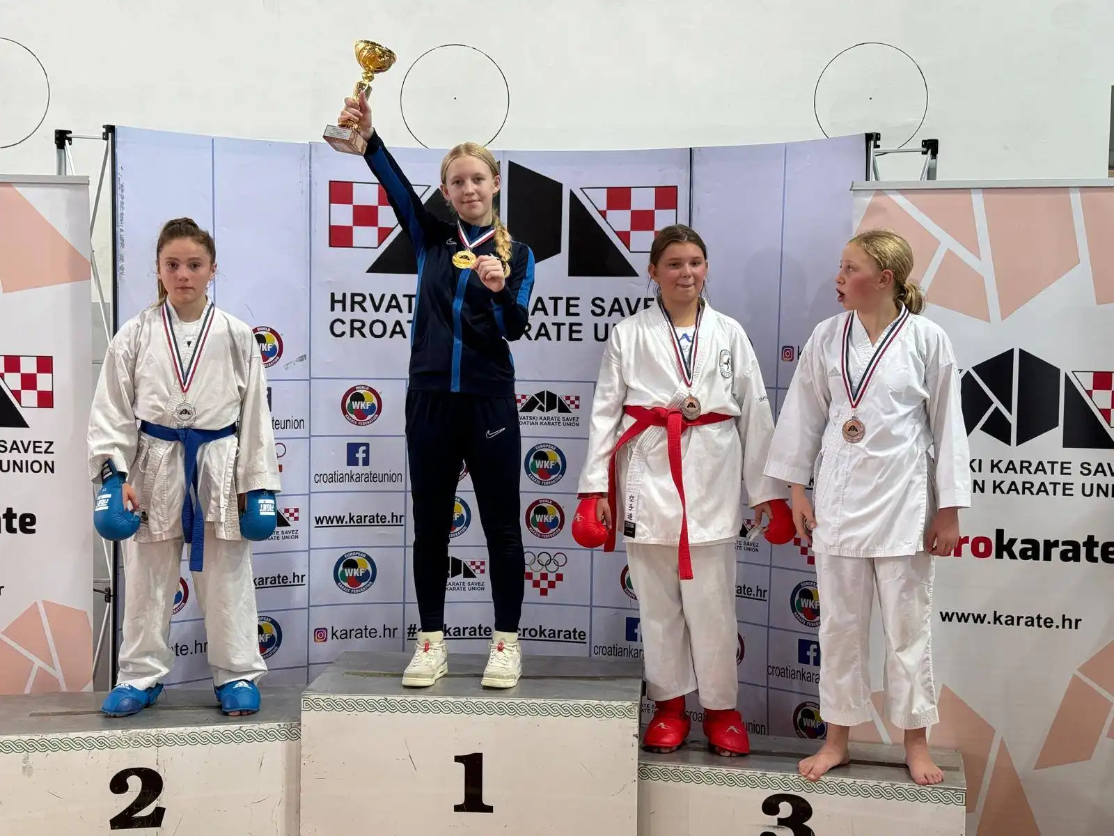 Tesa Balog 1. mjesto Tesa Balog 1. mjesto