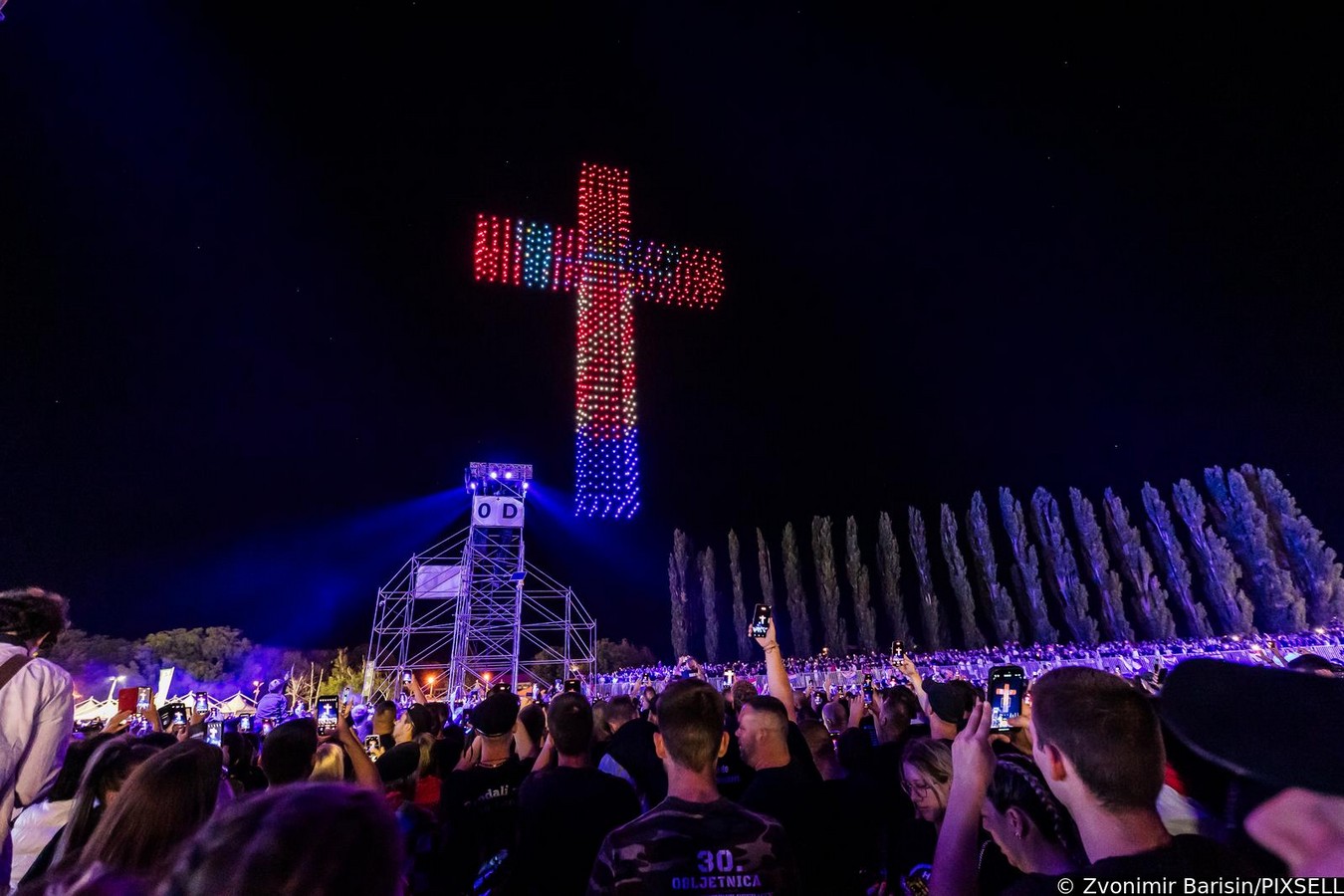 Scenografija dronovima na koncertu Marka Perkovića Thompsona