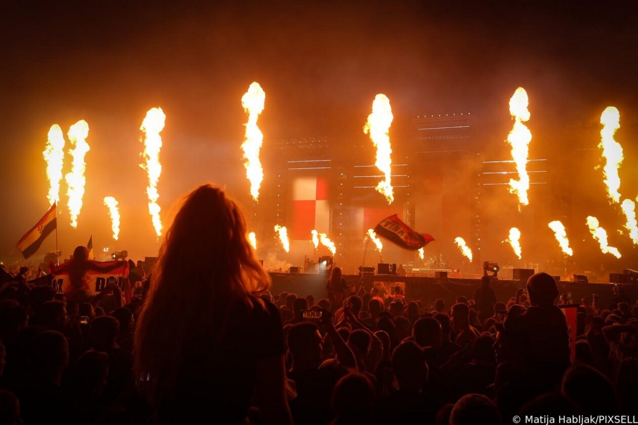 Veliki koncert Marka Perkovića Thompsona u Sinju Veliki koncert Marka Perkovića Thompsona u Sinju