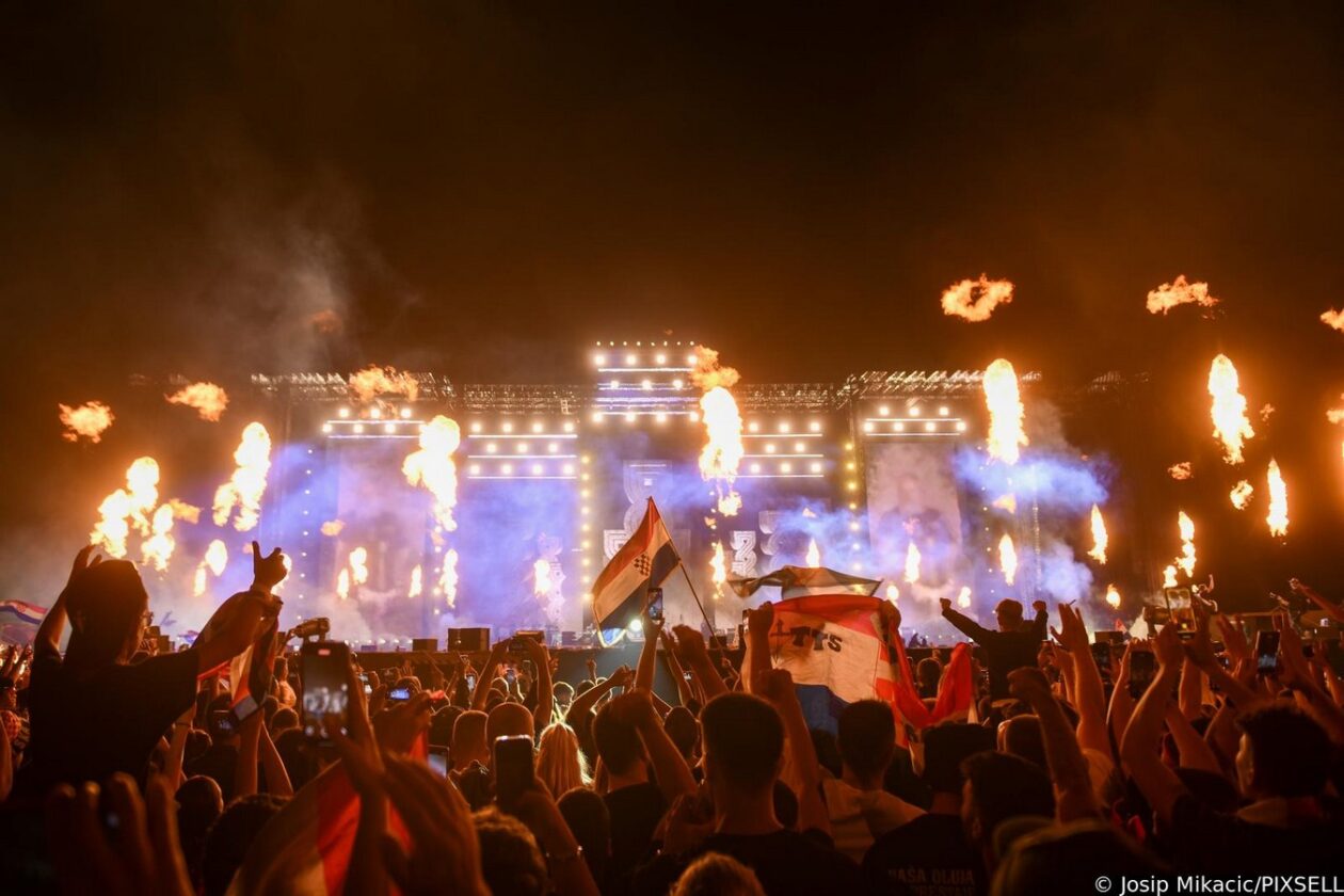 Veliki koncert Marka Perkovića Thompsona u Sinju Veliki koncert Marka Perkovića Thompsona u Sinju