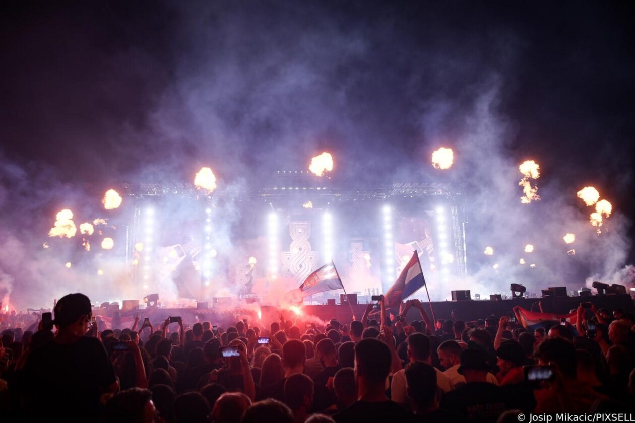 Veliki koncert Marka Perkovića Thompsona u Sinju Veliki koncert Marka Perkovića Thompsona u Sinju