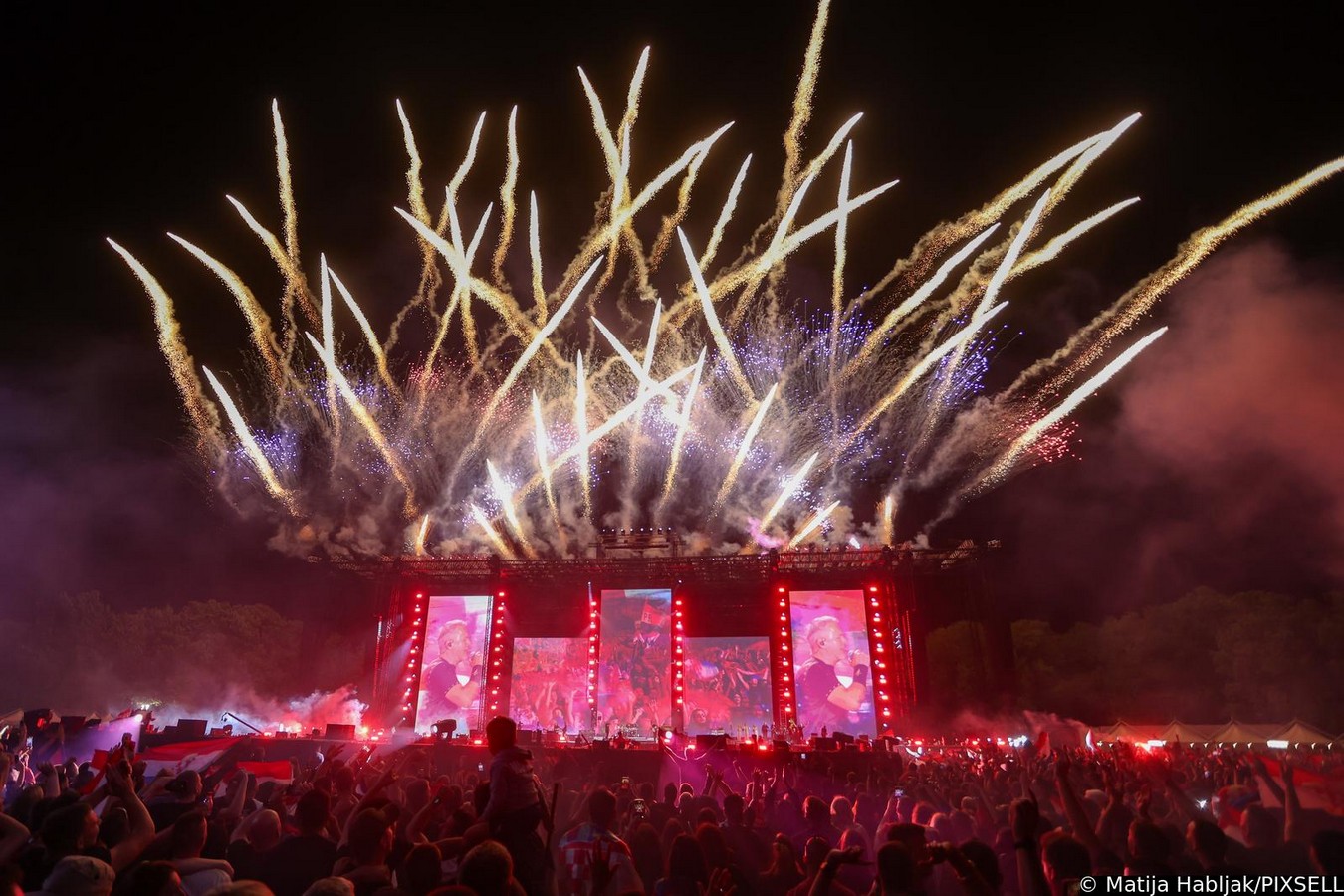 Veliki koncert Marka Perkovića Thompsona u Sinju