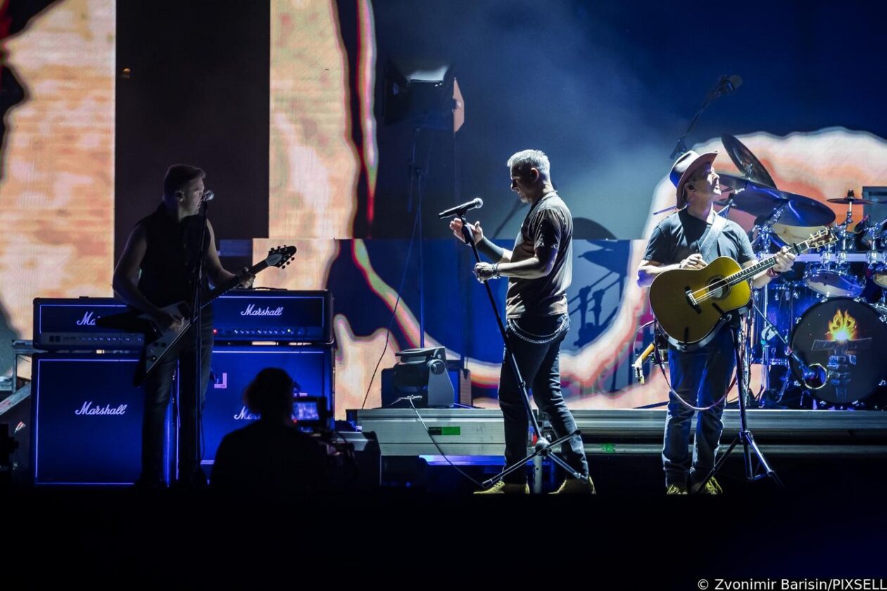 Veliki koncert Marka Perkovića Thompsona u Sinju Veliki koncert Marka Perkovića Thompsona u Sinju