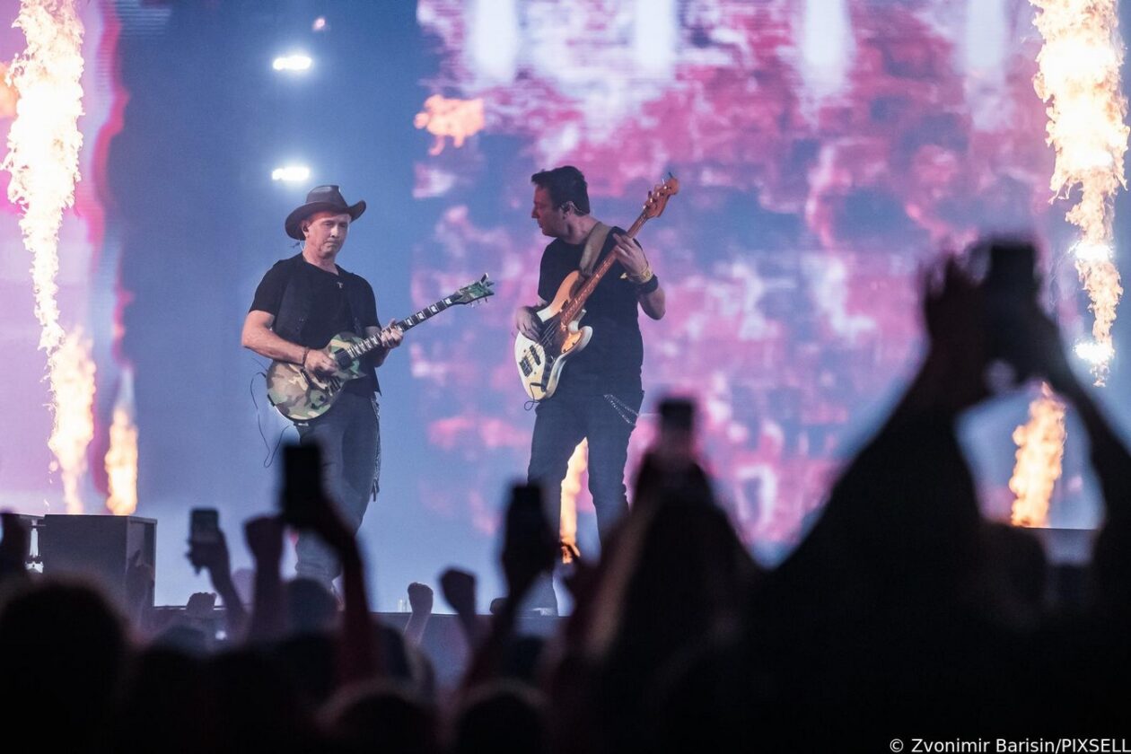 Veliki koncert Marka Perkovića Thompsona u Sinju Veliki koncert Marka Perkovića Thompsona u Sinju