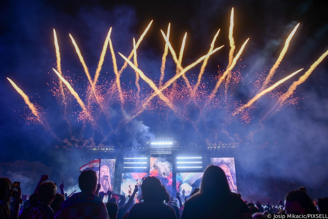 Veliki koncert Marka Perkovića Thompsona u Sinju