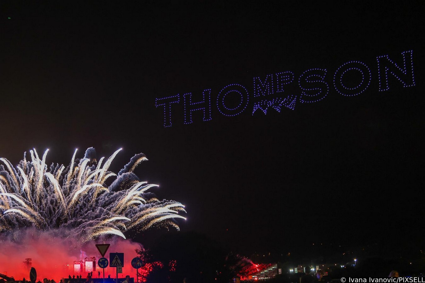 Scenografija dronovima na koncertu Marka Perkovića Thompsona