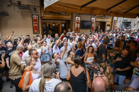 Zagreb: Atmosfera u centru grada uoči sutrašnjeg koncerta Marka Perkovića Thompsona
