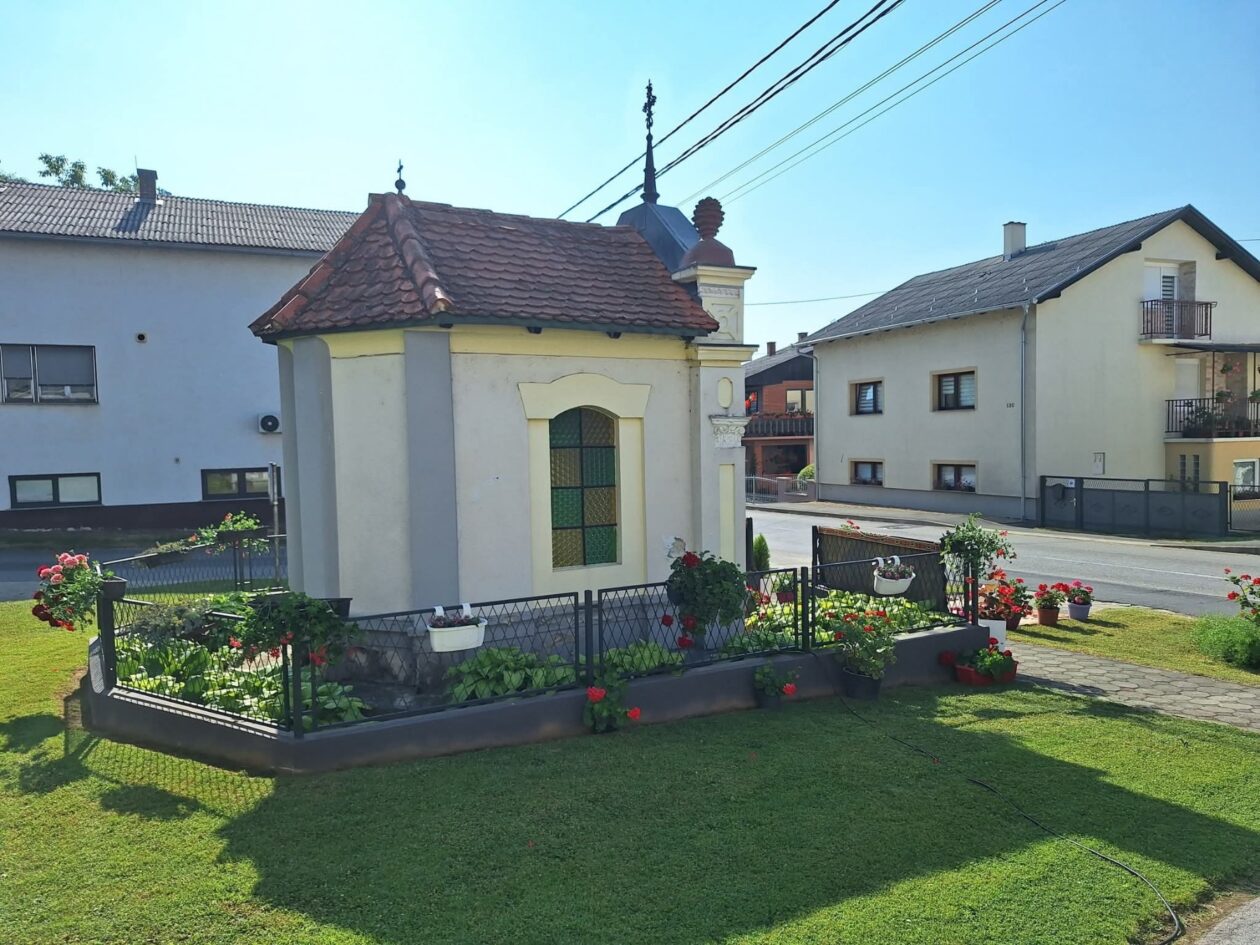 Tijelovo, kapelice u Belici (14) Tijelovo, kapelice u Belici (14)