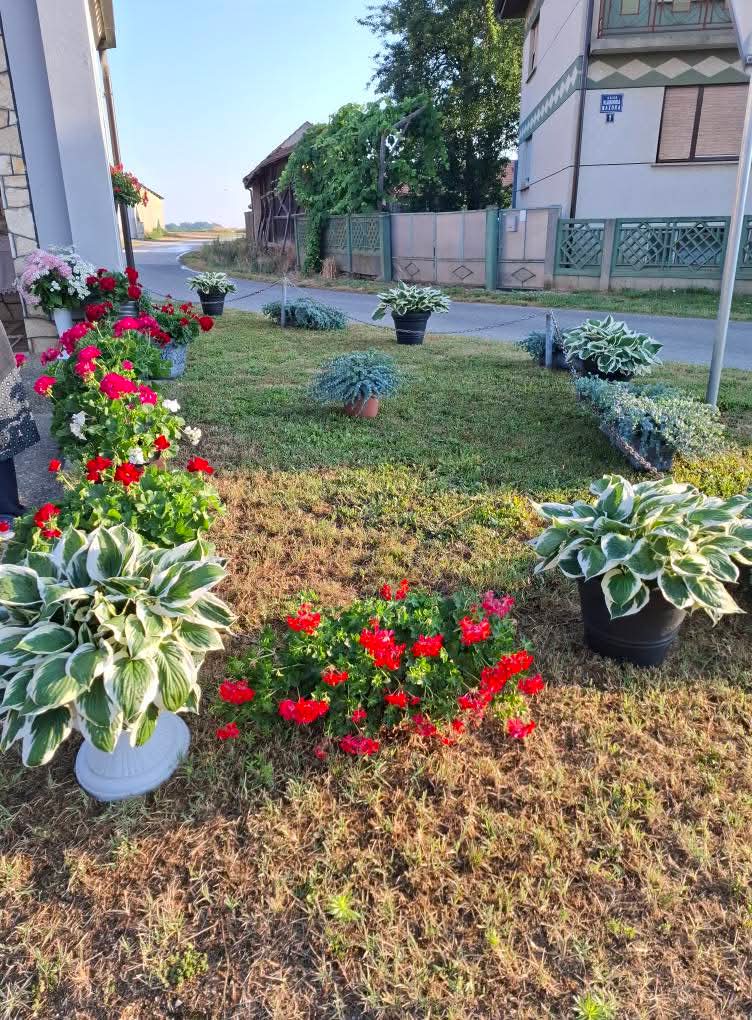 Tijelovo, kapelice u Belici (17) Tijelovo, kapelice u Belici (17)