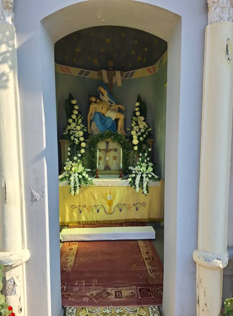 Tijelovo, kapelice u Belici (2) Tijelovo, kapelice u Belici (2)